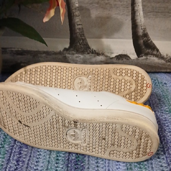 adidas White Sneakers with Yellow Floral Accents - Picture 6 of 6